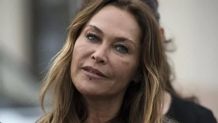 Hülya Avşar’ı Sinirlendiren Soru: “Manyak mısın oğlum?”