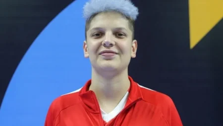 Ebrar Karakurt ve Yulia Brovkina arasında büyük kriz! Soyunma odasında kavga, otoparkta olay çıktı