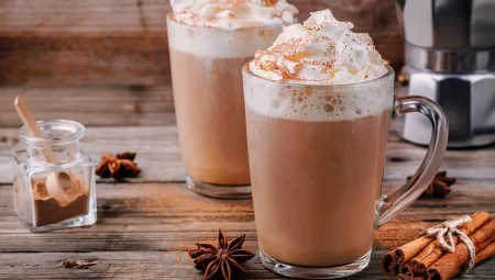 Binlerce yıllık şifa kaynağı masala chai ile modern chai latte arasındaki farklar neler?