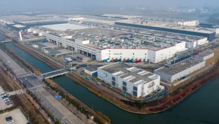 Tesla, Şanghay’daki Megapack fabrikasında üretime başladı: Hedef 40 GWh kapasite