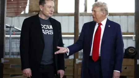 Trump, kamu işe alımlarını Elon Musk’ın başındaki birime bağladı