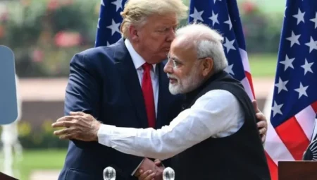 Modi ve Trump, Hindistan-ABD ‘Mega Ortaklığı’nı Görüşmek Üzere Bir Araya Geldi