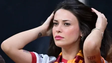 Ünlü oyuncuların korku dolu anları: Devrim Özkan ve Bige Önal’ın uçağına yıldırım çarptı!