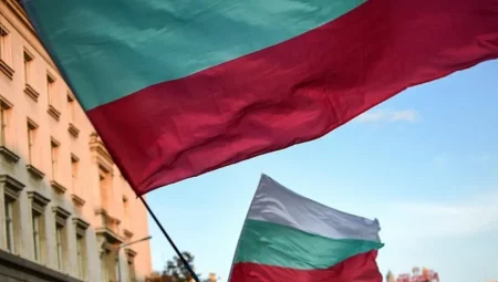 Bulgaristan’da Siyasetçiler, Ukrayna’ya Asker Gönderme Kararına Kesinlikle Karşı Çıkıyor