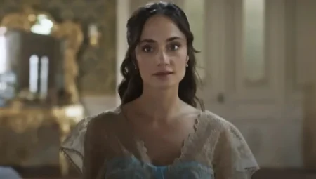 Denisa Capezza kimdir? Şakir Paşa Ailesi dizisindeki rolü ve hayatı