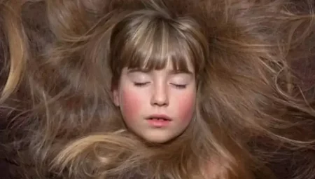 Rüyada Ağzından Saç Çıkarmak: Anlamı ve Yorumlarıyla Şaşırtıcı Gerçekler!