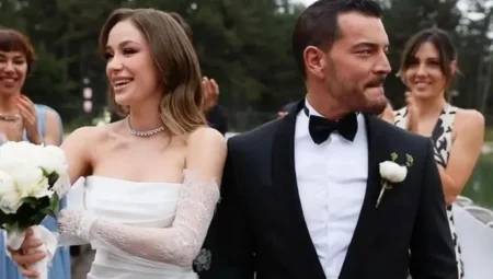 Buse Arslan’dan karnı burnunda pozlar! Kızını kucağına almak için gün sayıyor