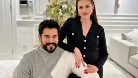 Fahriye Evcen ve Burak Özçivit’ten kar pozları! Özçivit’in kombini sosyal medyanın diline düştü