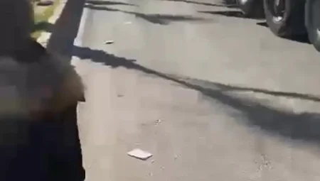 Adana’da Servis Şoförlerinin Yol Verme Kavgası Otoyolu Kilitledi