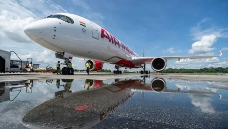 Hindistan’da sahte bomba ihbarları hava yolculuğunu kaosa sürüklüyor