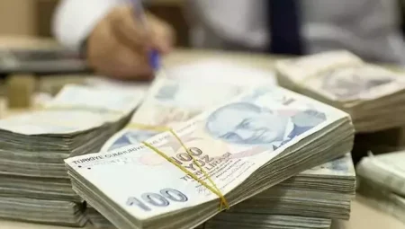 Ekonomik Güven Endeksi Şubat Ayında Geriledi, Sektörel Farklılıklar Göze Çarpıyor