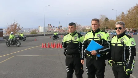 Şehir İçi Kazaların Yarısından Fazlasında Motosikletler Yer Alıyor