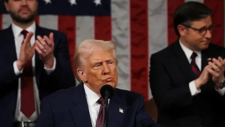 Trump: ‘Grönland’ı Öyle ya da Böyle Alacağız’