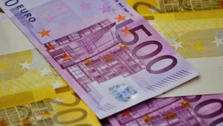Euro, 39 TL sınırını aştı, yeni rekor 39,08 TL’ye yükseldi