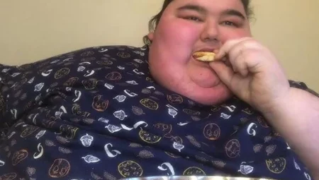 Mukbang videolarıyla tanınan TikTok fenomeni Efecan Kültür yaşamını yitirdi