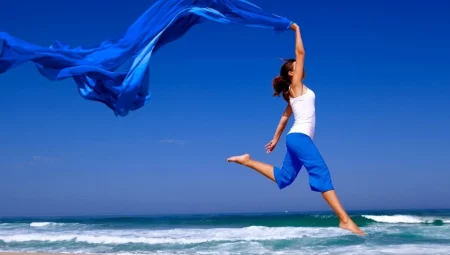 Gün Boyu Daha Dinç Hissetmek İçin Bilimsel Olarak Kanıtlanmış 5 Yöntem