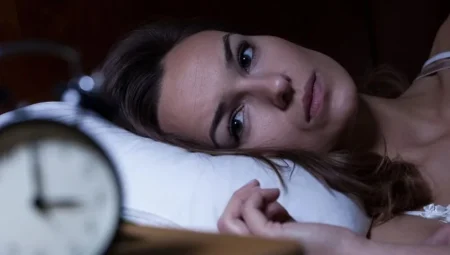 Uykuya Dalmakta Zorlananlar İçin 9 Besin Tavsiyesi