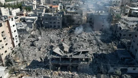 İsrail’in Gazze’ye hava saldırılarında en az 55 kişi hayatını kaybetti