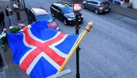 İzlanda’da Çocuklara Soyadı Yerine Babaadı Veriliyor: Geleneksel İsim Sistemi Sürdürülüyor