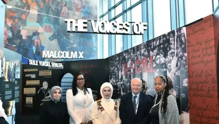 Malcolm X ve Şule Yüksel Şenler’in adalet mücadelesi Yankılar Sergisi’nde buluşuyor