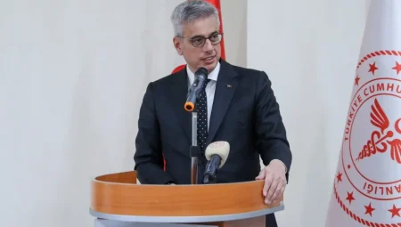 Sağlık Bakanı Kemal Memişoğlu, 7 Bin Kişiye Aynı Anda ‘Sağlıklı Hayat’ Dersi Verecek