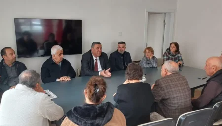 CHP’li Ömer Fethi Gürer: ‘Don felaketiyle tarım dondu, çiftçi borç altında eziliyor’