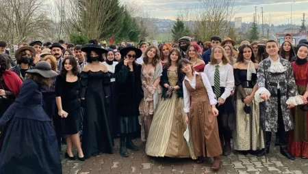 Türkiye’nin En Büyük Edebiyat Festivali İstanbul’da Başladı: 40 Yazar, 7 Gün, 50 Etkinlik