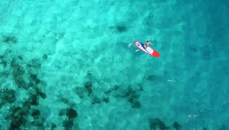 Deniz Suyu Neden Mavi Görünüyor: Gözle Görülen Rengin Bilimsel Nedeni Açıklandı