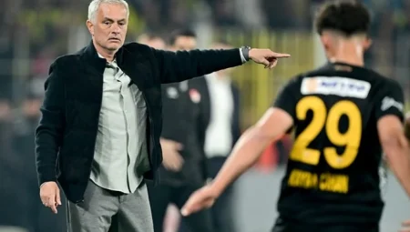 Fenerbahçe’de kriz sonrası Samandıra zirvesi: Mourinho’ya tam yetki, 5 yıldız transfer yolda