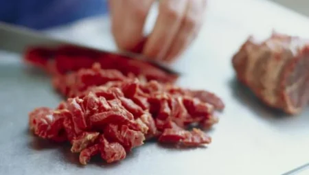 Hijyen Takıntısı Bağışıklığı Zayıflatıyor: Aşırı Temizlik Alerji Riskini Artırabilir