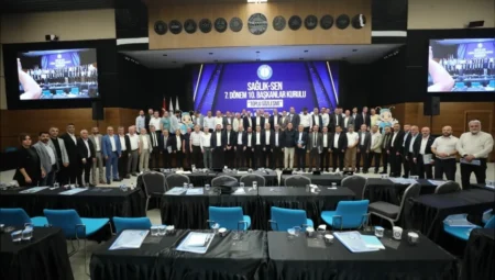 Sağlık-Sen Genel Başkanı Mahmut Faruk Doğan: ‘850 bin sağlık çalışanının sorumluluğu omuzlarımızda’