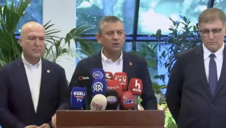 Özgür Özel: “Gözaltılar algı operasyonu, adil ve tutuksuz yargılama talep ediyoruz”