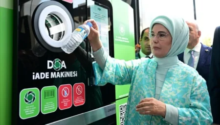 Emine Erdoğan: “DOA sistemi çevreyle uyumlu yaşamın uygulanabilir bir gerçek olduğunu gösteriyor”