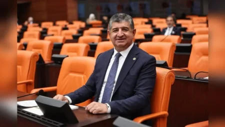 CHP Milletvekili Cavit Arı: “Nar bahçeleri GES projelerine feda edilemez”