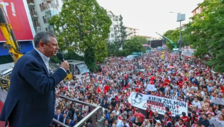 CHP Genel Başkanı Özgür Özel: “Cumhurbaşkanlığı Aday Ofisi ile süreci şeffaf biçimde yürüteceğiz”