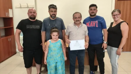 ATA Parti Tire İlçe Başkanlığı’nda mazbata teslimiyle birlikte yeni dönem resmen başladı