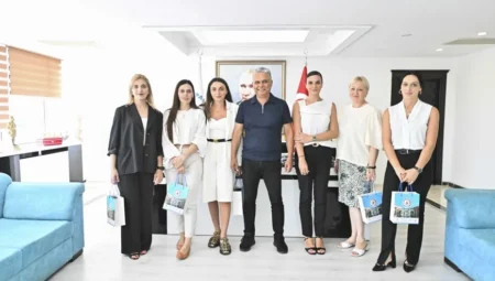 Muratpaşa Belediyesi’nin katılımcı yönetim ve sürdürülebilirlik uygulamaları Gürcistan heyetinden ilgi gördü