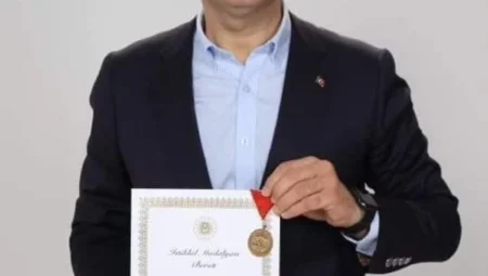 Ahmet Akın: “Balıkesir’in İstiklal Madalyası alması için mücadeleye devam edeceğim”