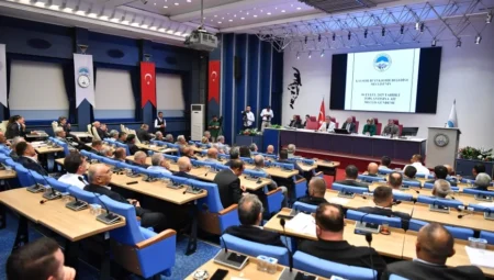 Kayseri Büyükşehir Meclisi 82 gündem maddesini karara bağladı, Sultan Sazlığı’nı canlandıracak proje oy birliğiyle kabul edildi