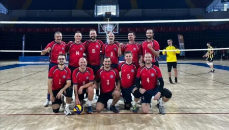 Ege Üniversitesi Voleybol Takımı Kamu Spor Oyunları’nda namağlup olarak finale yükseldi