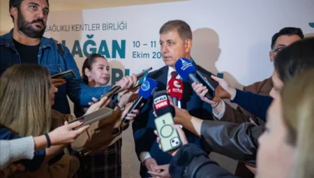 Cemil Tugay: “İzmir’in üç bölgesinde yeni bertaraf tesisleri için ciddi adımlar atıyoruz”